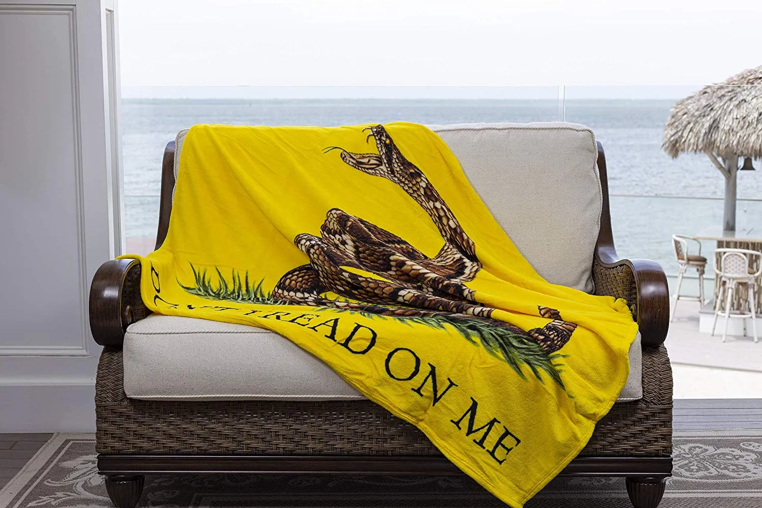 DON'T TREAD ON ME